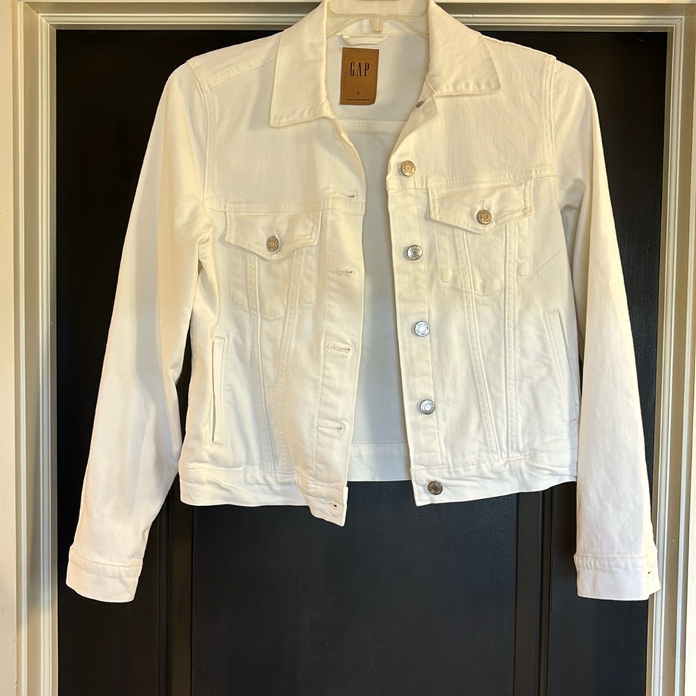 White denim jean jacket